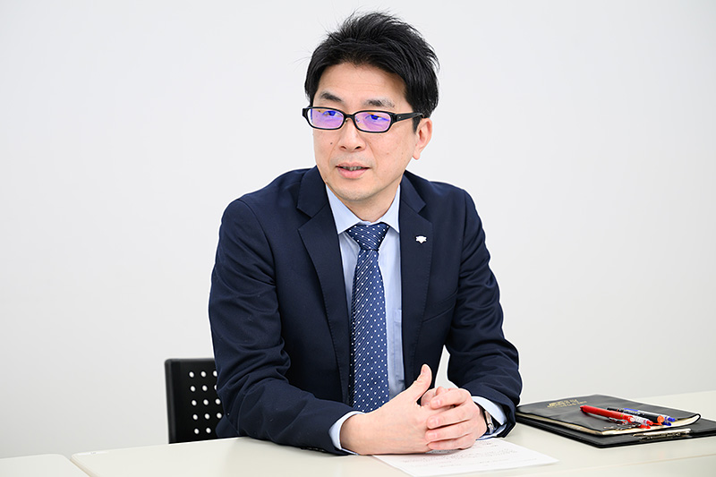 管理部部長 源 様