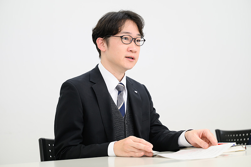 管理部総務課主事 髙橋 様